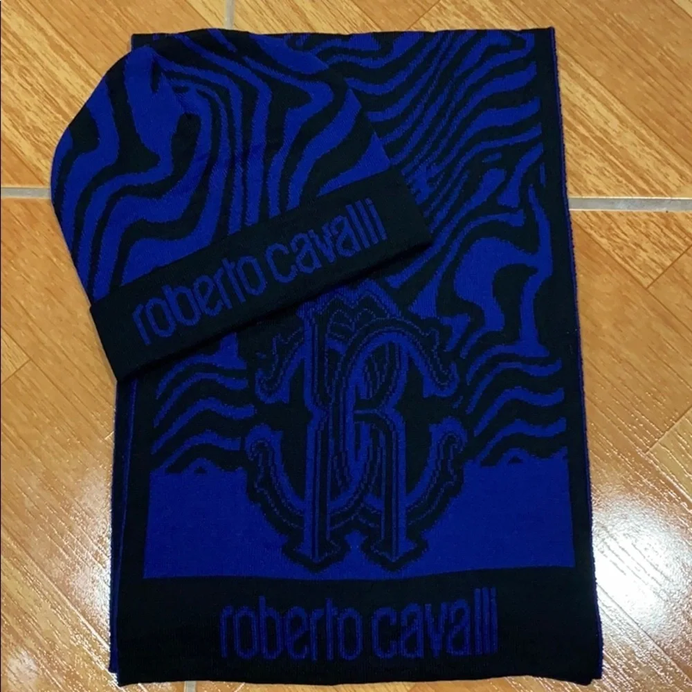 New Roberto Cavalli black & blue hat & scarf set